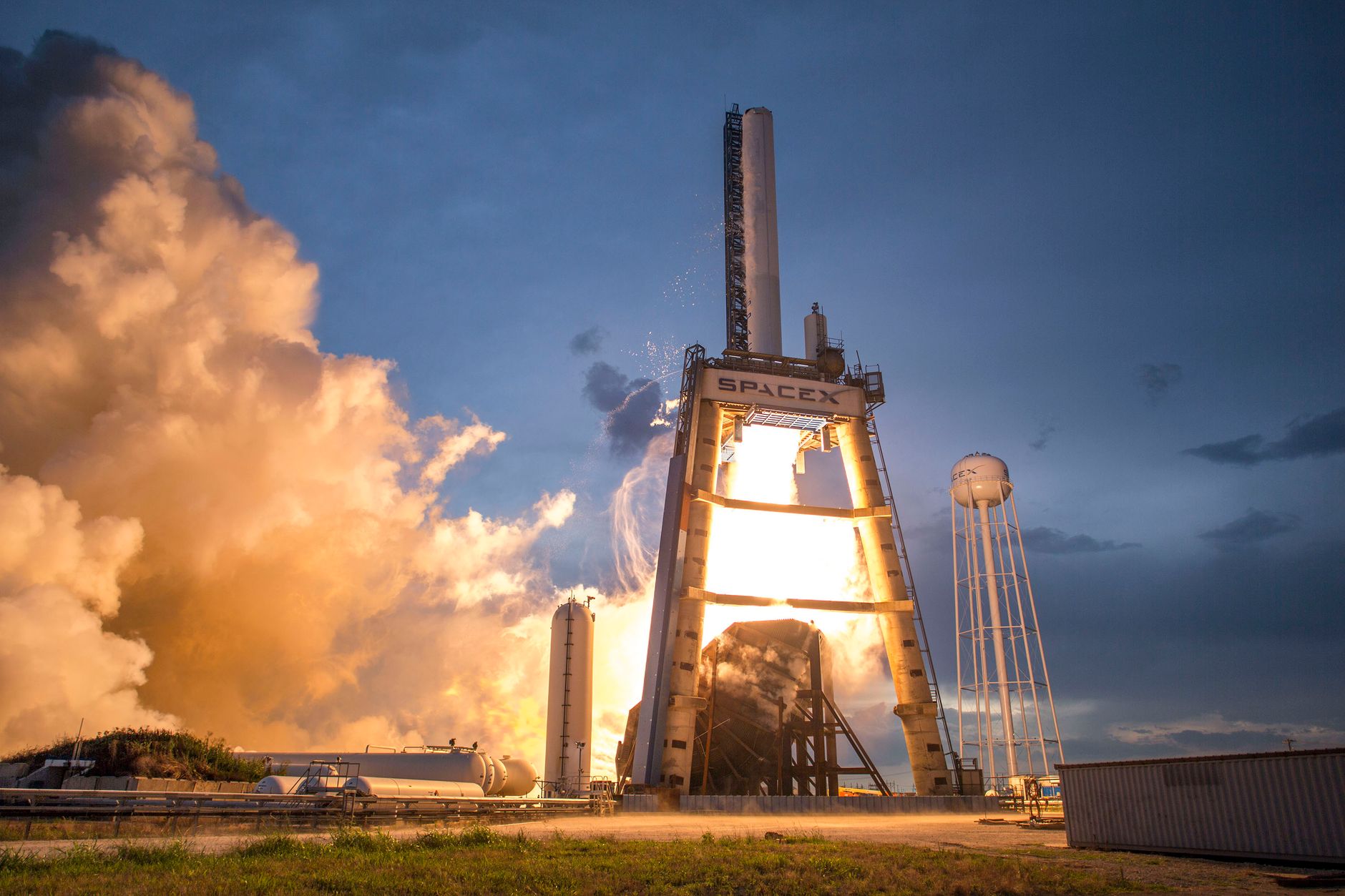 SpaceX rocket launches